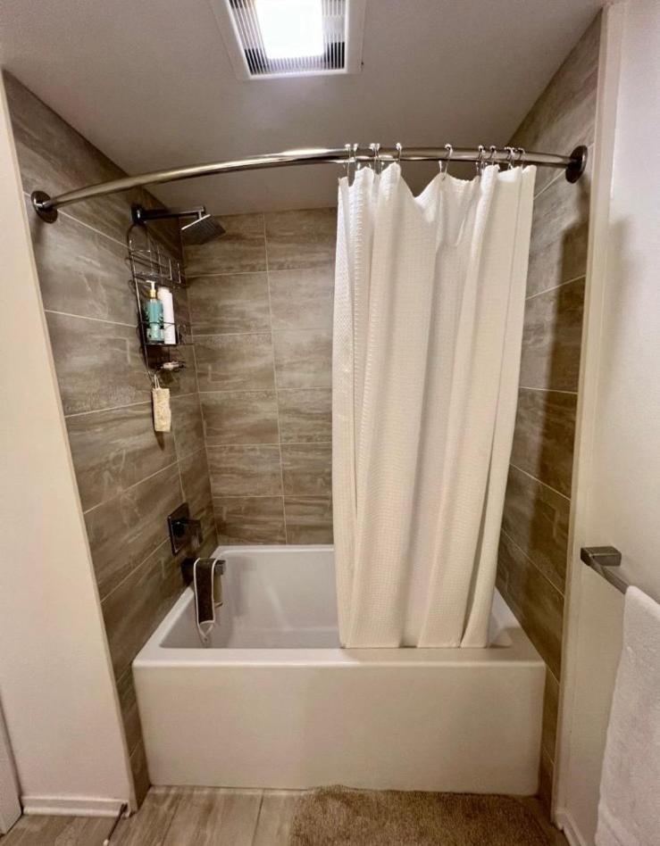 Apartamento Stylish Downtown Views & Amenities *